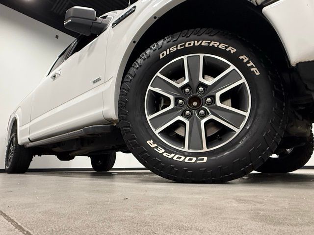 2016 Ford F-150 XLT photo 2