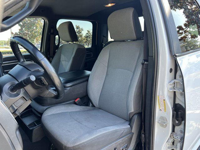 2024 Ram 2500 Big Horn photo 3
