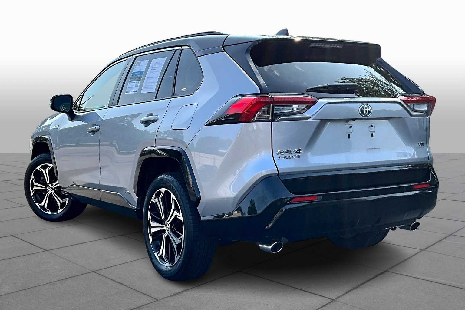 2023 Toyota RAV4 Prime XSE Premium photo 18