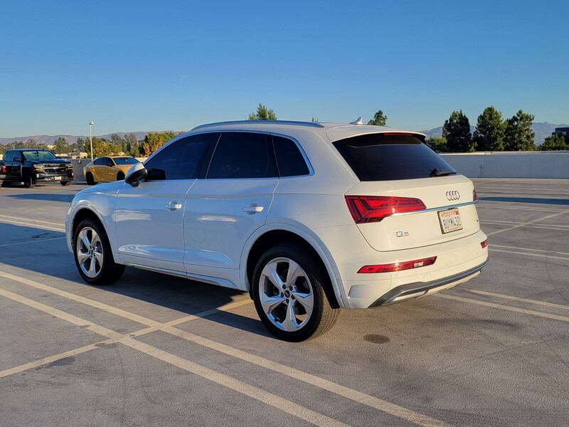 2021 Audi Q5 45 Premium Plus photo 3