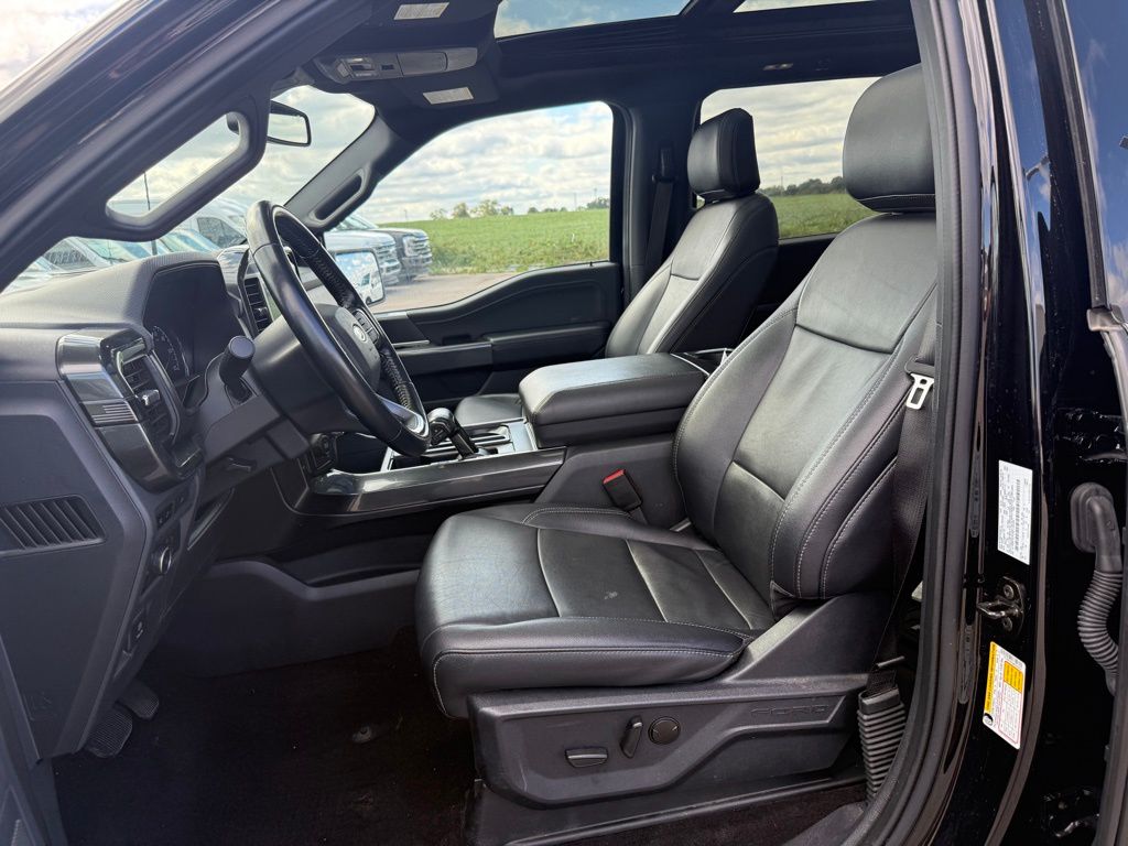 2022 Ford F-150 XLT photo 2