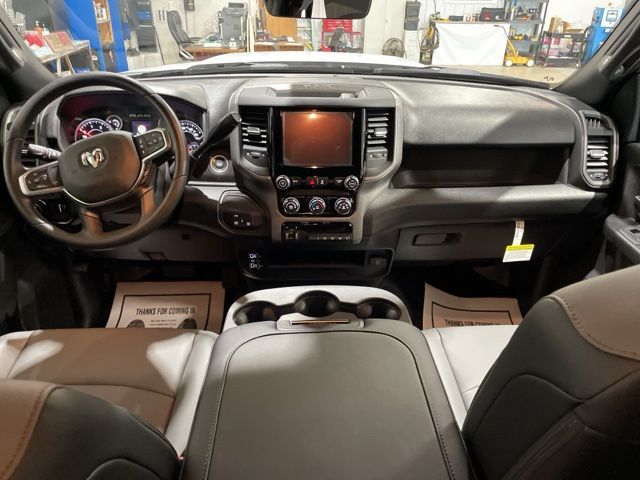 2025 Ram 2500 Tradesman photo 2