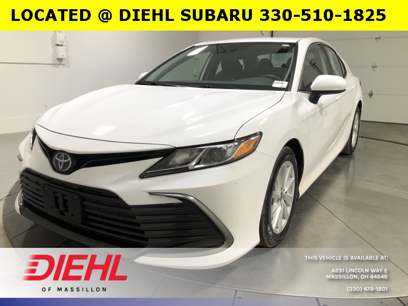 2022 Toyota Camry LE photo 3