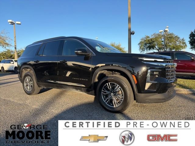 2025 Chevrolet Traverse LT's photo