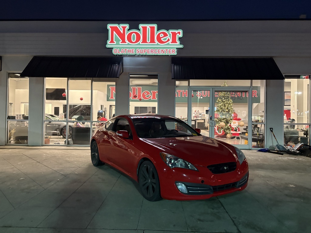 2010 Hyundai Genesis Coupe Grand Touring's photo