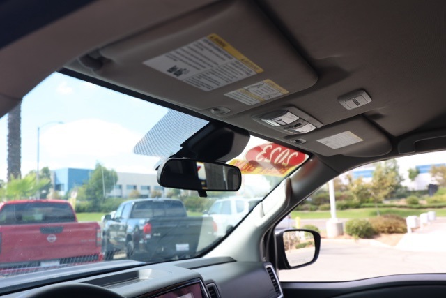 2023 Nissan Frontier SV photo 11