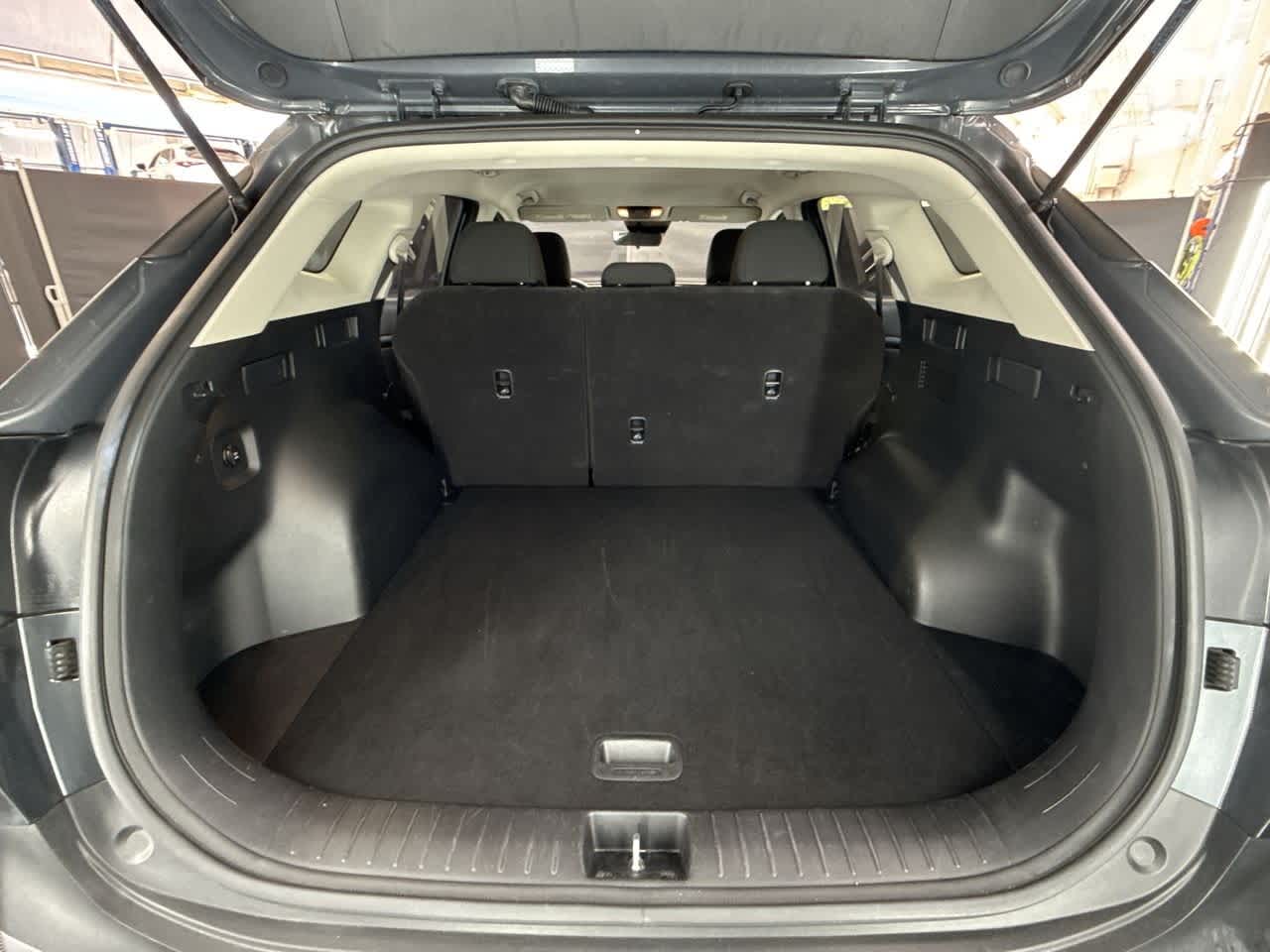 2024 Kia Sportage LX photo 25