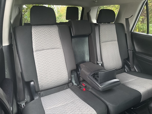 2017 Toyota 4Runner SR5 photo 11