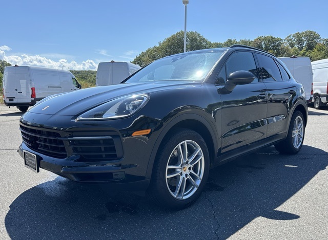 2019 Porsche Cayenne Base photo 2