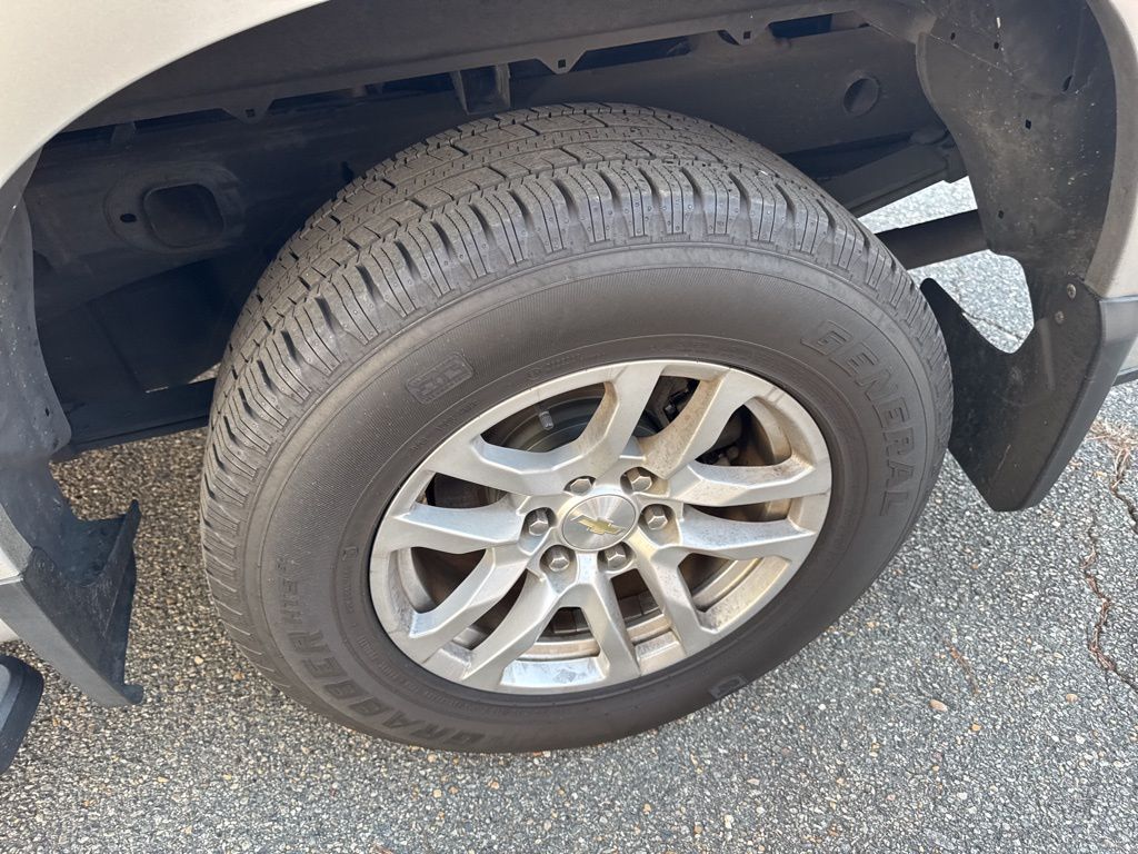 2019 Chevrolet Silverado 1500 LT photo 16