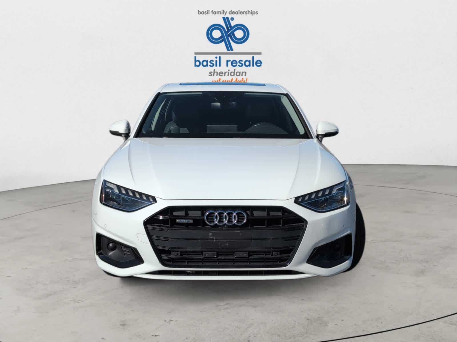 2023 Audi A4 Premium Plus 40 TFSI Quattro photo 8
