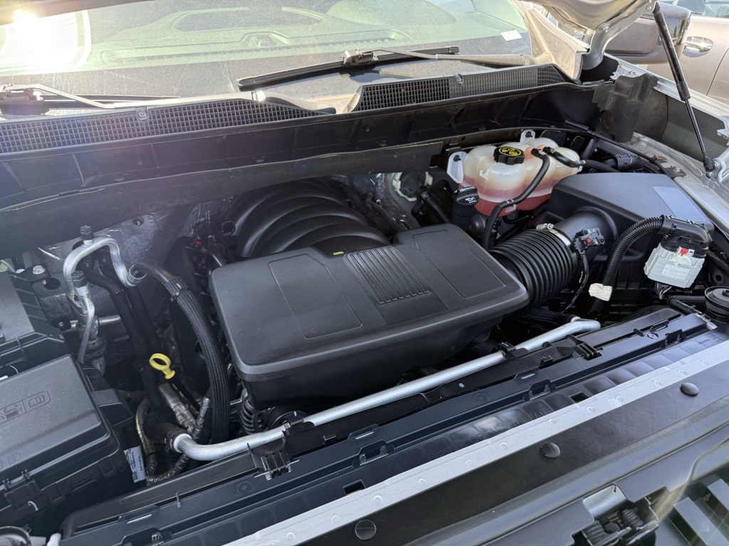 Used 2022 Silver Chevrolet LT Trail Boss image 11