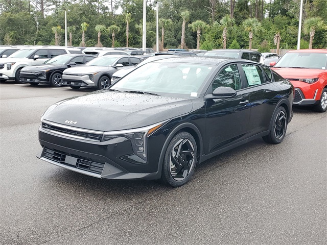 2025 Kia K4 EX photo 3