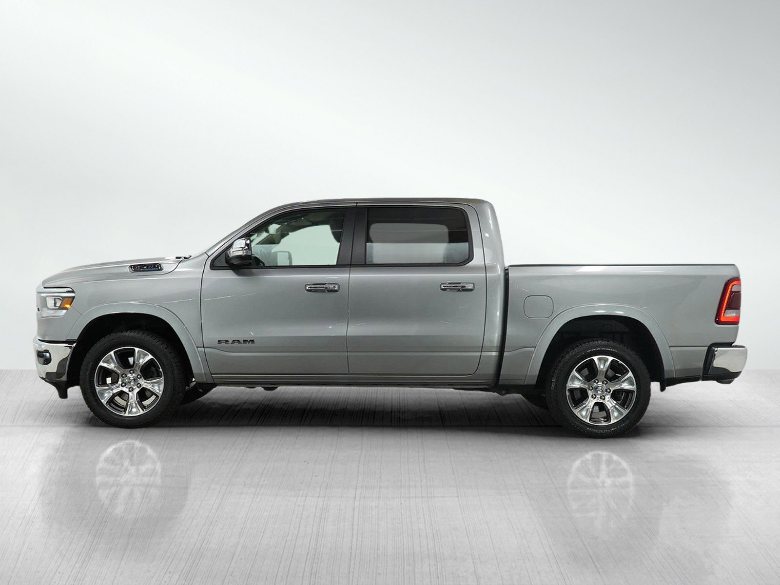 Used 2022 RAM Ram 1500 Pickup Laramie with VIN 1C6SRFJT6NN313694 for sale in Hopkins, Minnesota