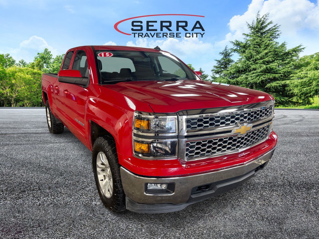 2015 Chevrolet Silverado 1500 LT photo 3