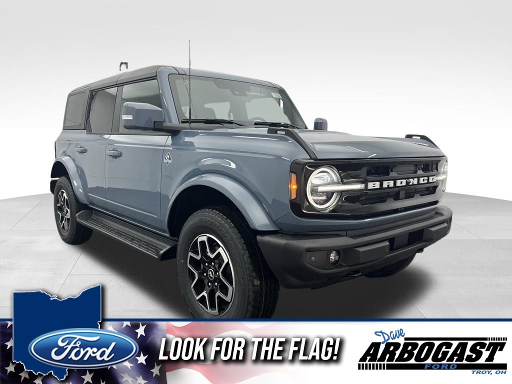 2025 Ford Bronco 4-Door Outer Banks's photo