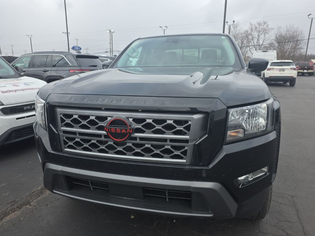 2022 Nissan Frontier SV photo 3