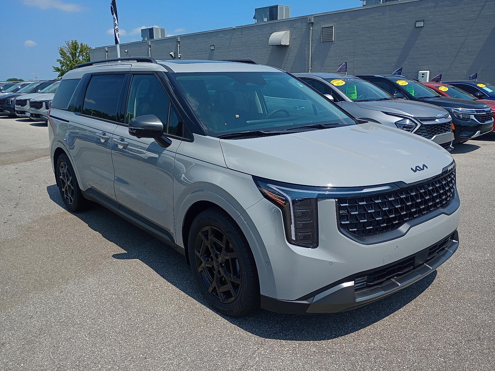 2026 Kia Carnival SX Prestige's photo