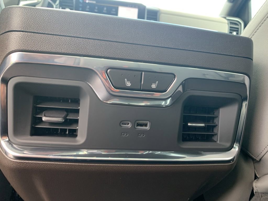 2025 Chevrolet Silverado 1500 LTZ photo 30
