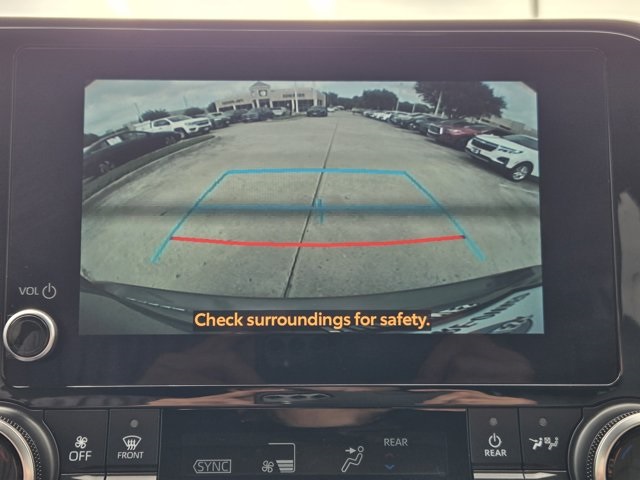 2024 Toyota Highlander XLE photo 8