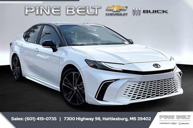 2025 Toyota Camry XSE's photo