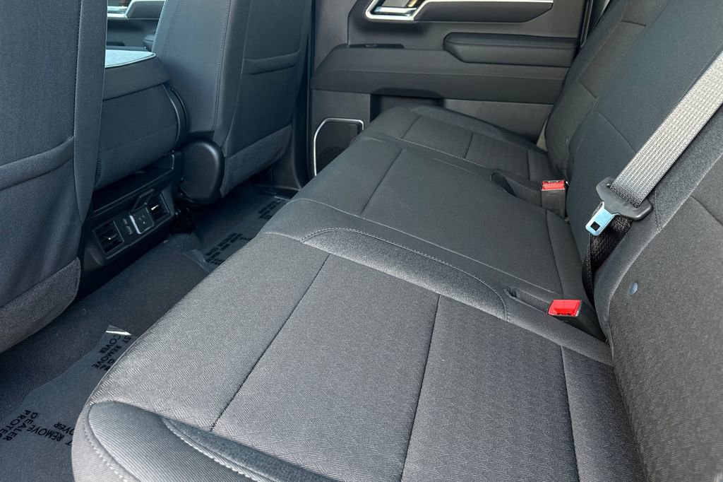 2026 Chevrolet Silverado 2500HD LT photo 13