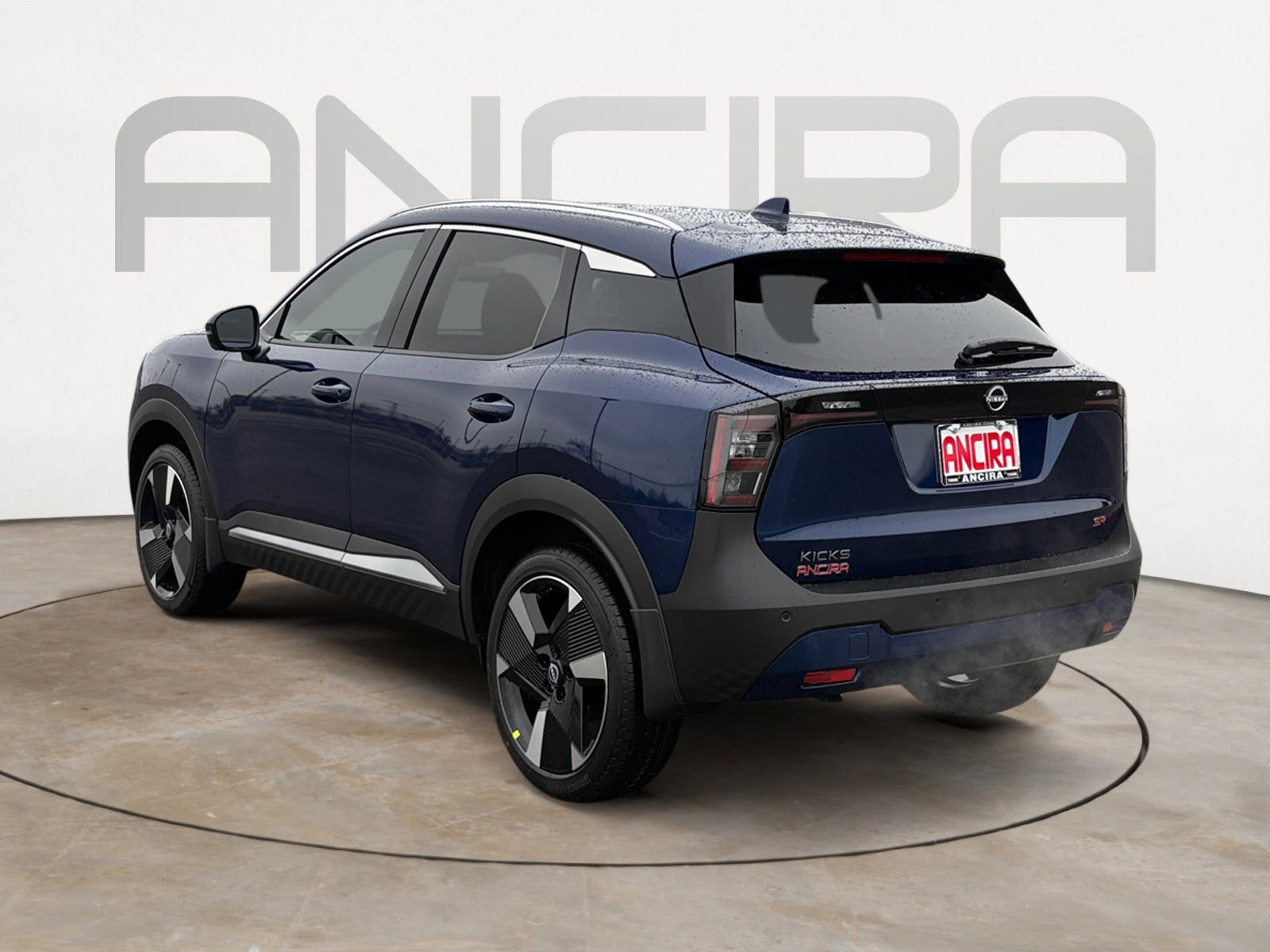 2026 Nissan Kicks SR photo 3