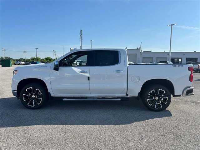 2025 Chevrolet Silverado 1500 LTZ photo 2