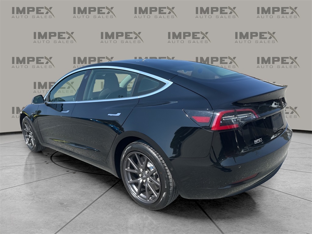 2019 Tesla Model 3 Standard Range Plus photo 3