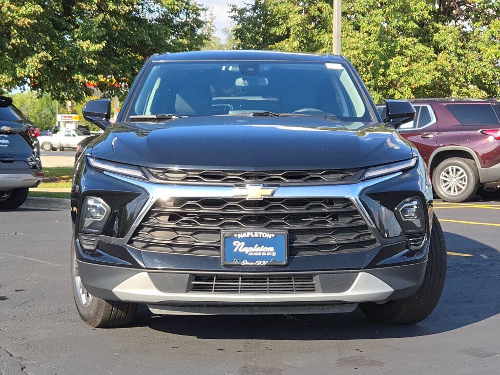 2023 Chevrolet Blazer 2LT photo 3