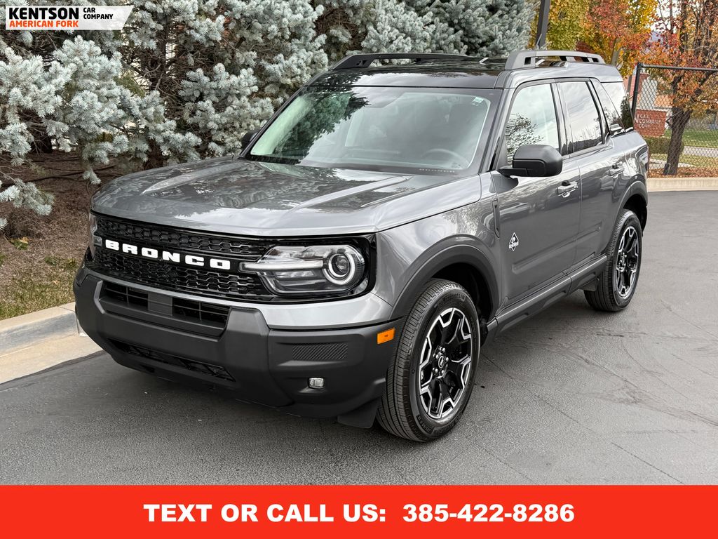 2025 Ford Bronco Sport Outer Banks photo 3