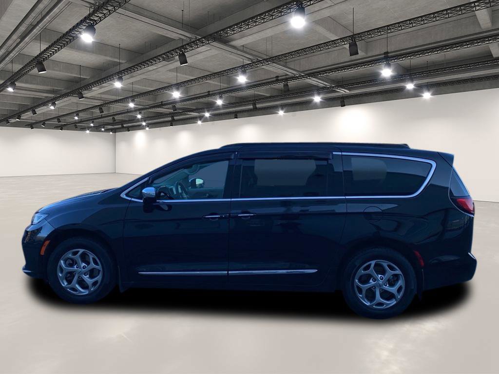 2023 Chrysler Pacifica Limited photo 4