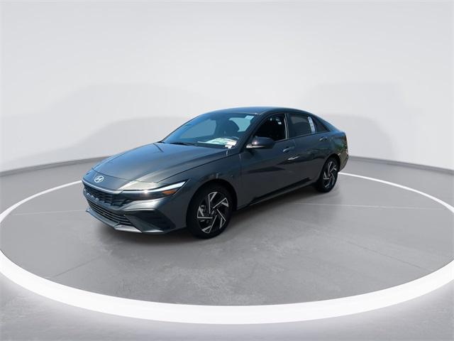 2025 Hyundai Elantra Hybrid SEL Sport photo 4