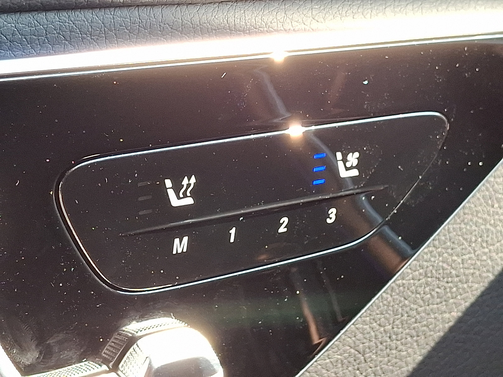 2025 Mercedes Benz C 300 4MATIC Sedan photo 18