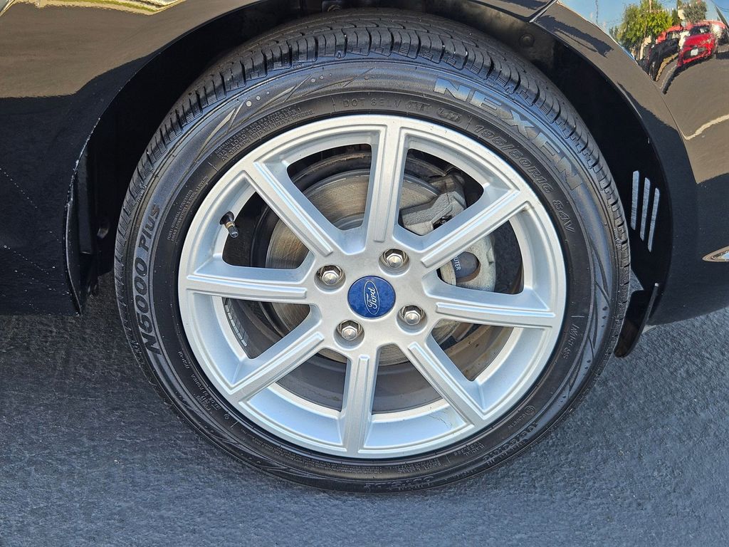 2019 Ford Fiesta SE photo 32