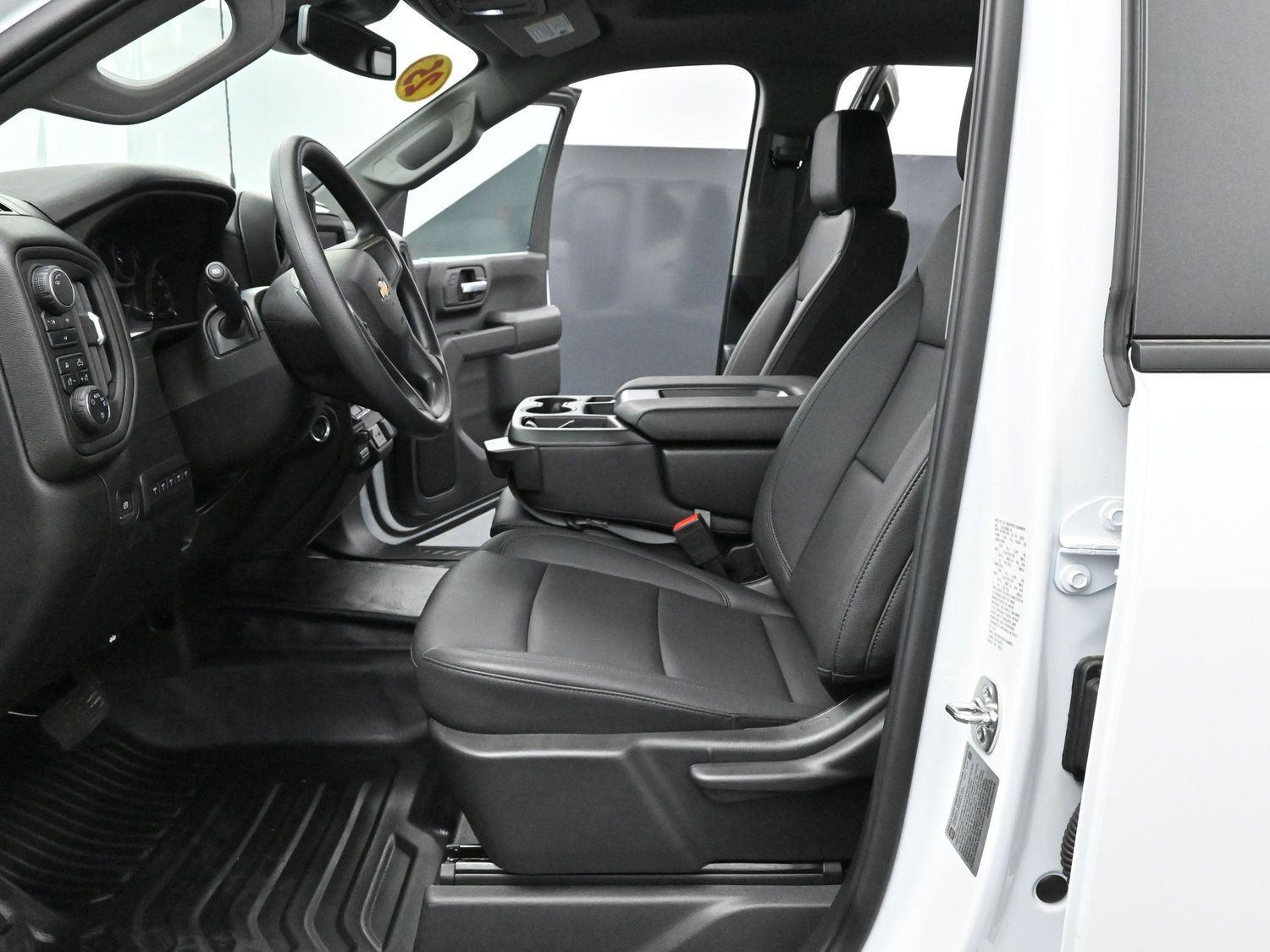 2025 Chevrolet Silverado 2500HD photo 13