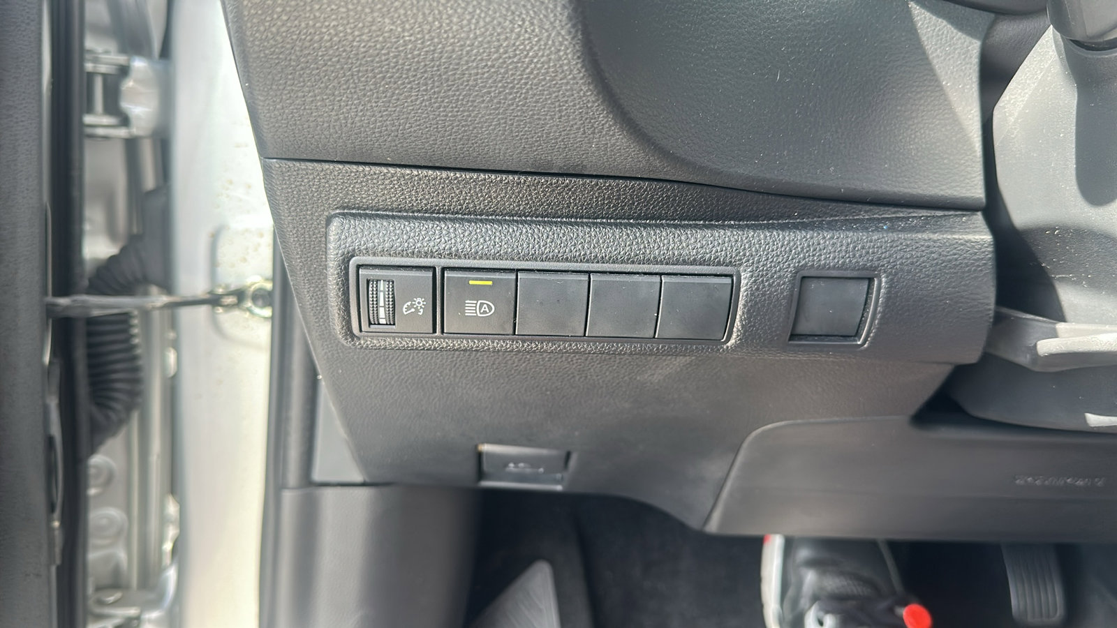 2024 Toyota Corolla XSE photo 16