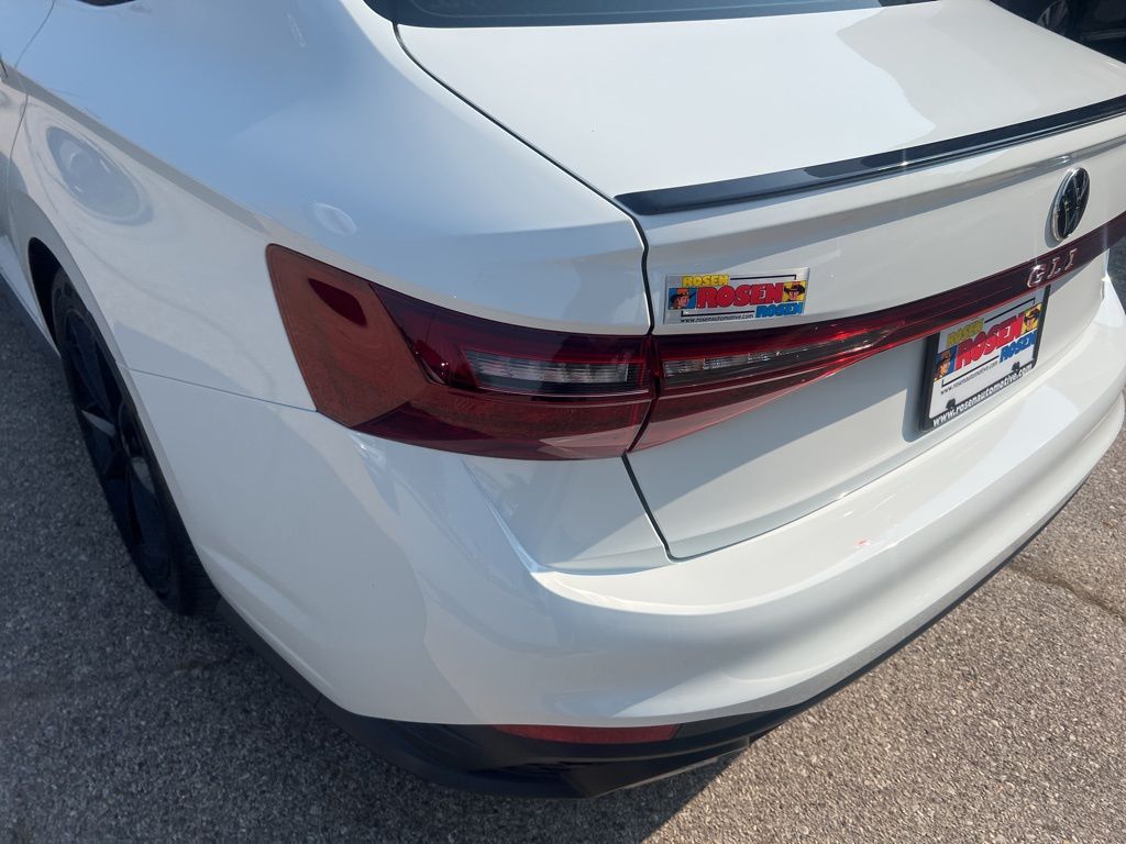 2025 Volkswagen Jetta GLI 2.0T Autobahn photo 25