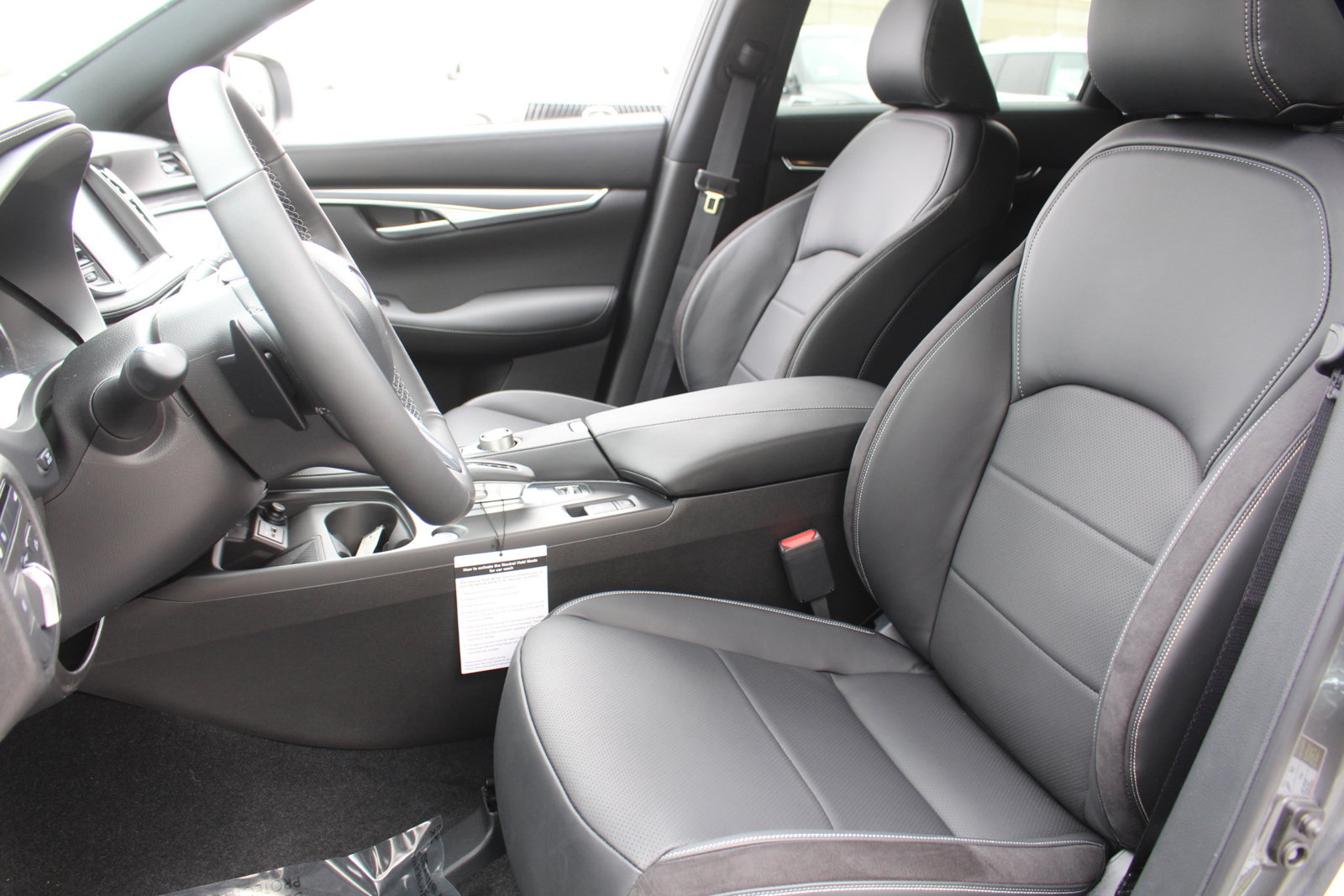 2025 Infiniti QX50 SPORT photo 13