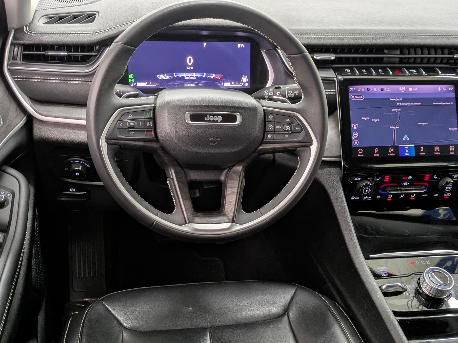 2023 Jeep Grand Cherokee Limited photo 4