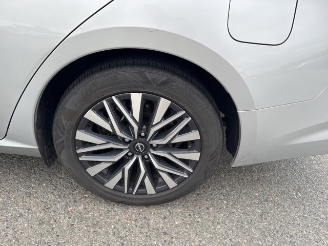 2023 Nissan Altima 2.5 SV photo 12