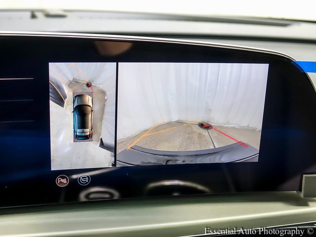 2025 Cadillac Lyriq Sport photo 16