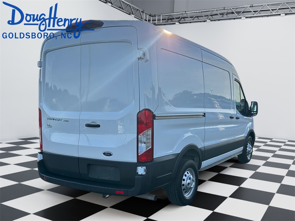 2023 Ford Transit Cargo Van photo 4