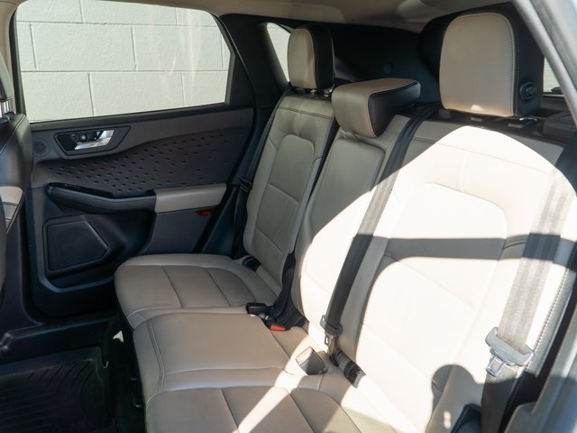 2020 Ford Escape Titanium photo 18
