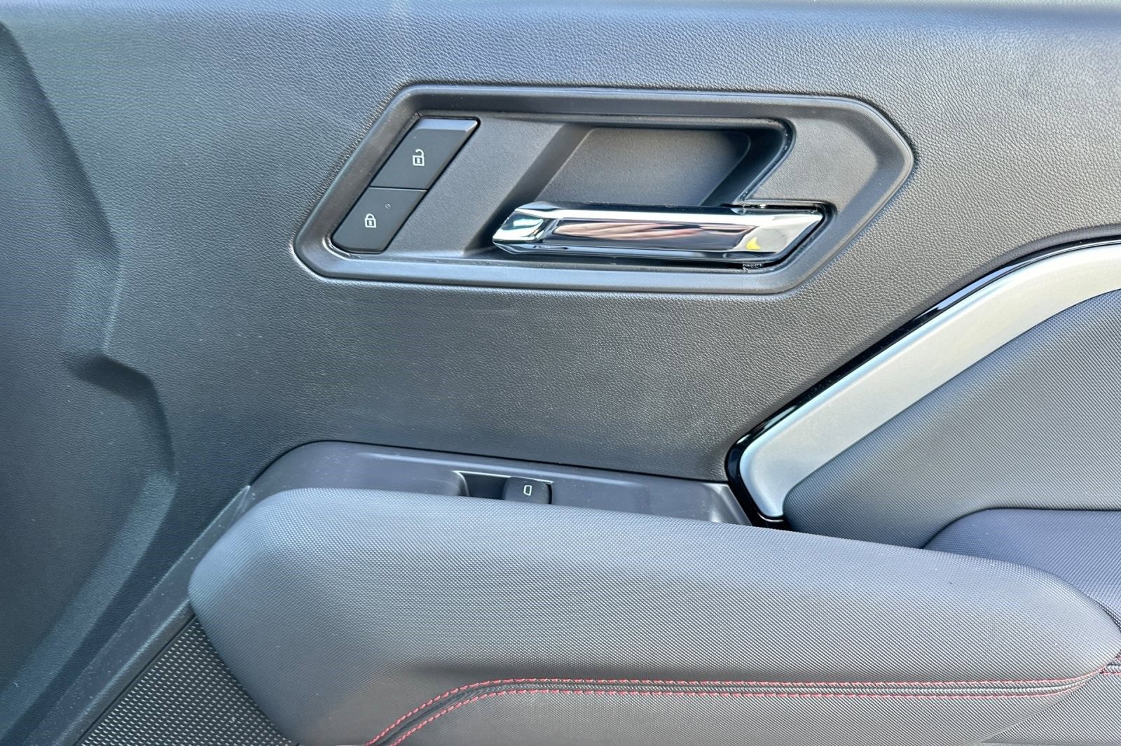 2025 Chevrolet Colorado Z71 photo 19