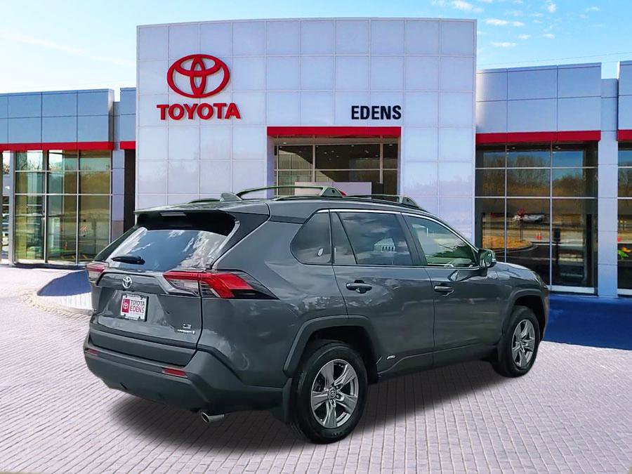 2023 Toyota RAV4 LE photo 3