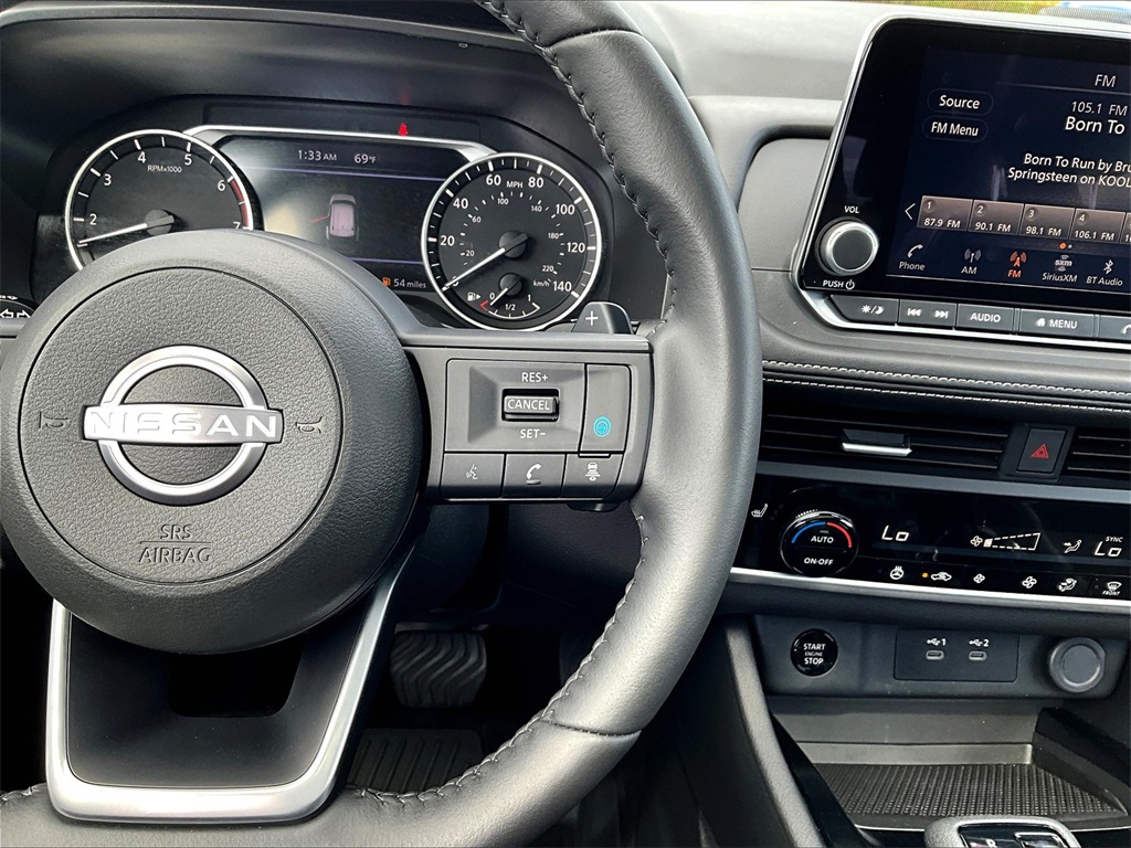 2024 Nissan Rogue SV photo 24