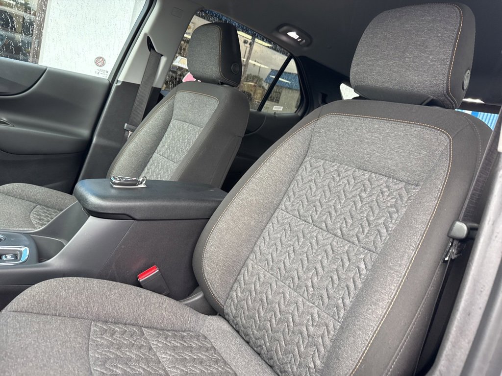 2024 Chevrolet Equinox LT photo 28