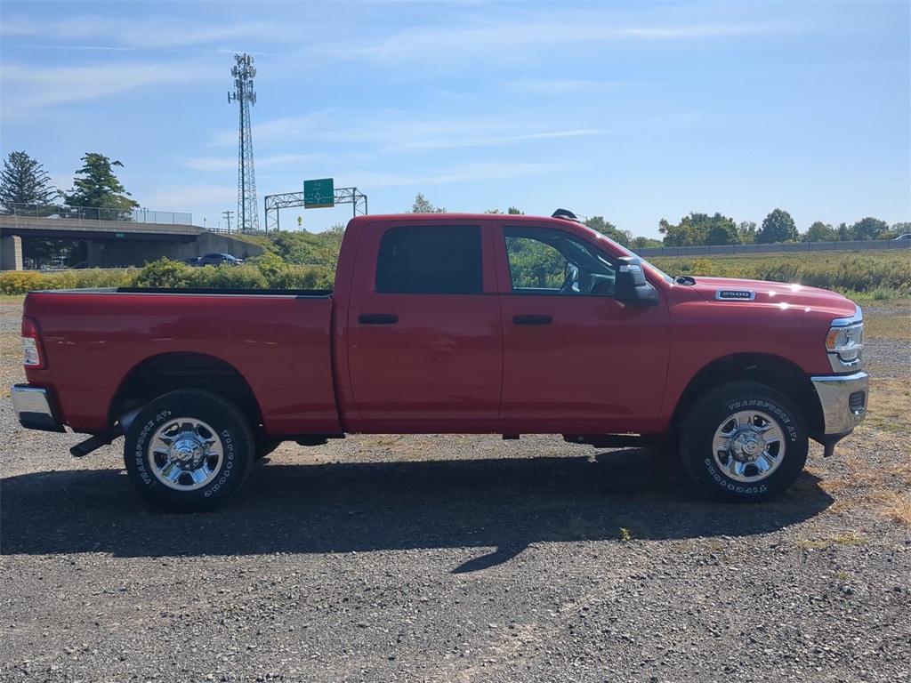 2024 Ram 2500 Tradesman photo 2
