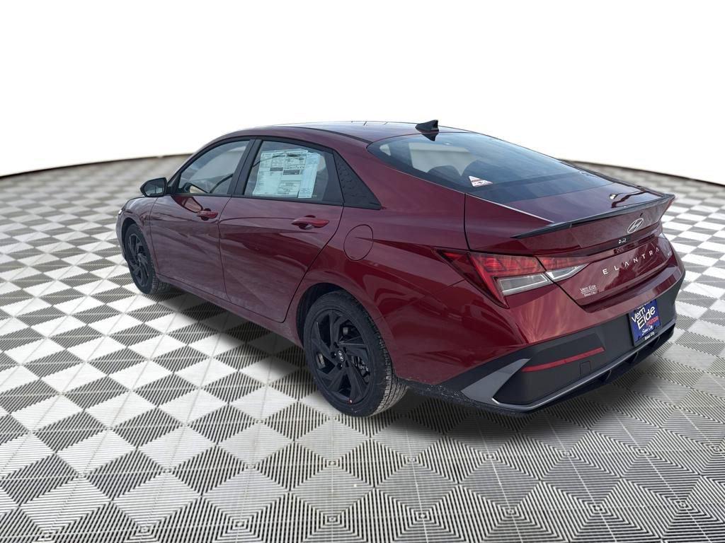 2026 Hyundai Elantra Hybrid SEL Sport photo 3